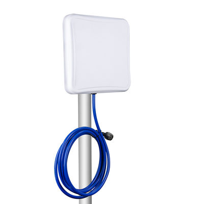 2400-2500MHz/5150-5850MHZ 13/15dBi Одноинтерфейс Двухчастотная направленная антенна Плоская антенна 2.4/5.8GHz Двухчастотная направленная антенна Сертификация безопасности угольной антенны